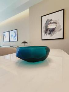 Luxury of 1 minute walk to Burj Khalifa & DOpera