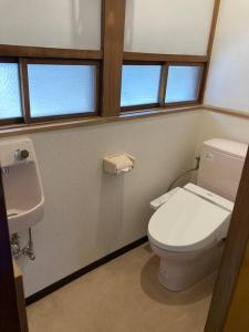 福井駅裏ハウス325貸切民泊 一日一組限定 駅から徒歩7分家族連れ団体様歓迎 安い