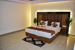 HOTEL YASH PALACE Near IGI Airport
