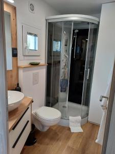 Nature Getaway with Wooden Soaking Hot Tub