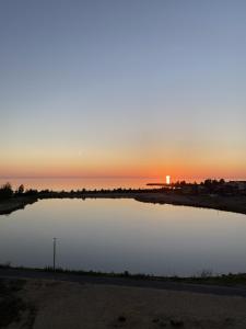 Deluxe Apartment - Seaside Paradise