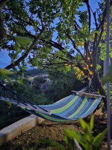 Lemon Garden Apartment-Hot Tub Jacuzzi