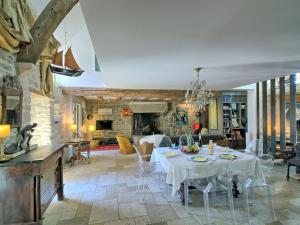 Holiday Home La Demeure de Tumiac by Interhome