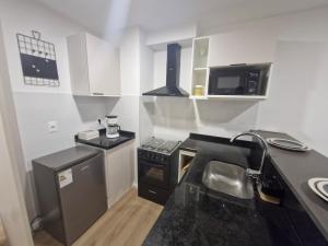 Nuevo, opción parking, hasta 5 personas