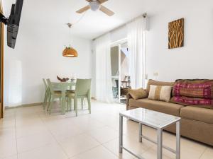 Apartment Hortensia - Primera Linea by Interhome