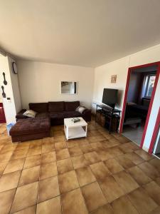 Appartements Bel appartement avec piscine : photos des chambres