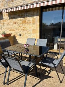 Appartements Bel appartement avec piscine : photos des chambres