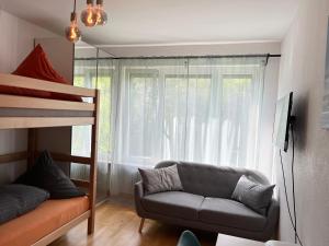 Gemütliche Privatzimmer mit geteiltem Bad, Küche und Garten