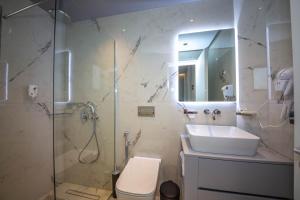 Lake View Rooms Ksamil