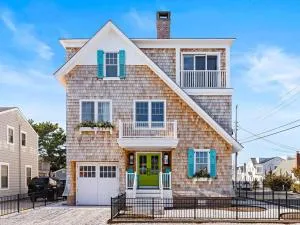 Stunning Ocean-Side 4 Bedroom Property With A Hot Tub And Endless Views - Peahala Park