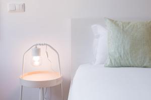 GuestReady - Mezuzah Yellow