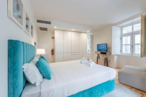 GuestReady - The New Yellow Ledbetter