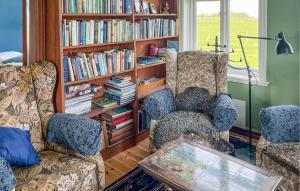 Cozy Home In Sankt Ibb With Kitchen