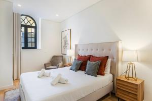 GuestReady - A secret passage in Porto