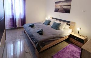 Lovely Apartment In Banjole With Wifi