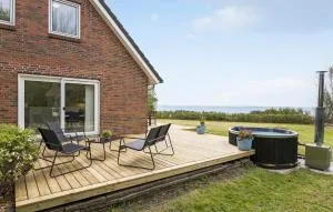 3 Bedroom Beautiful Home In Vesløs - Hesselbjerg