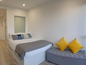 City Living Studio Apartment with Harbor View