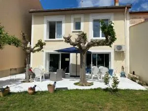 Agréable maison de ville , proche de la mer. - Boujan-sur-Libron