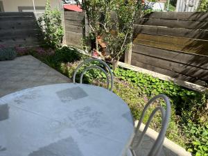 4 Sisters Apartments