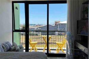 City Living Studio Apartment with Harbor View