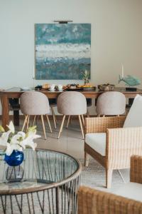 Magnificent 3 Bedroom Penthouse with Rooftop Pool