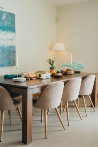 Magnificent 3 Bedroom Penthouse with Rooftop Pool