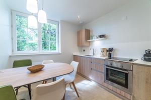 Appartements Le Jungle - Appt pour 6 avec parking prive : photos des chambres