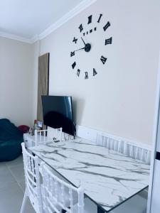 4 season Apartment