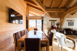 Chalets Chalet familial La Griotte avec piscine : photos des chambres