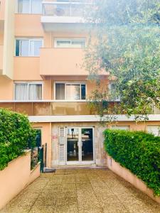 Méditerranée, 2 pièces très calme, clime, centre ville