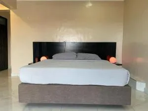 Belle Vue Rooftop - Sisa