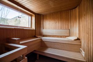 Chalets Chalet familial La Griotte avec piscine : photos des chambres