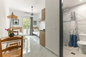 Fysalida's Coastal Gem 7 - Steps Away from the Sea - Ayía Marína