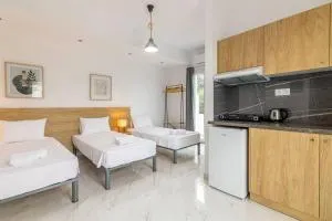 Fysalida's Coastal Gem 4 - Steps Away from the Sea - Ayía Marína