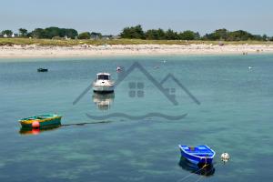 Appartements LocaLise - A18 - Appartement avec balcon - Petite vue mer a travers le palmier - Piscine de avril a septembre - Wifi inclus - Animaux admis - Draps inclus - Parking inclus : photos des chambres