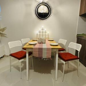 Cozy 2B1R 6pax Condo Forest City 3A-1602