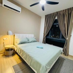 Cozy 2B1R 6pax Condo Forest City 3A-1602