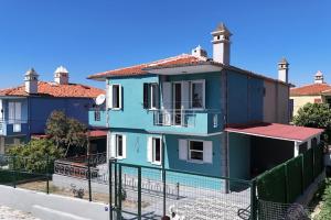 obrázek - Kuşadası merkezde denize 5dk modern villa