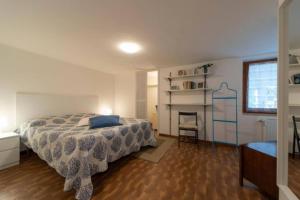 I Pini Overlooking the Portoferraios Gulf