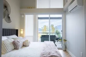 Brand New Penthouse with Lake and Mtn Views - Hemlock Valley