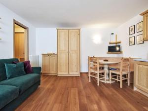 Apartment Giglio Apartment by Interhome