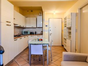 Apartment Lavinia by Interhome