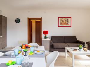 Apartment Raggio di Sole Apartment A and B by Interhome