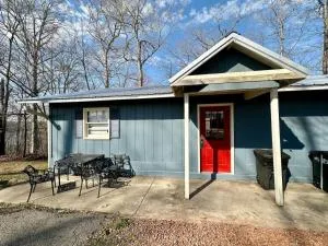 Cottage 15- Lees Ford Marina - Nancy