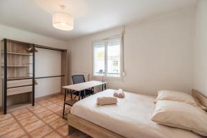 Maisons de vacances Gite du stade maison pour 8 personnes - Guingamp : photos des chambres