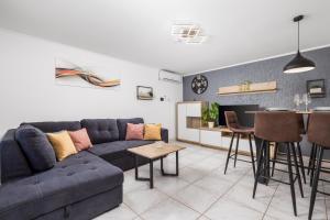 MLADENKA apartment 