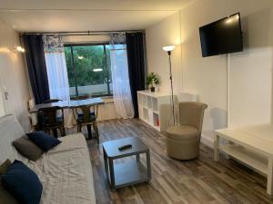Grand studio, piscines, proche plage