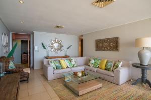 Luxury Beachfront Apartment - 30 Degrees Umdloti
