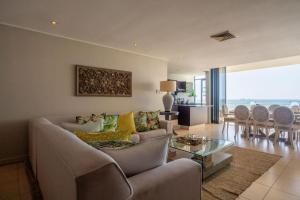 Luxury Beachfront Apartment - 30 Degrees Umdloti