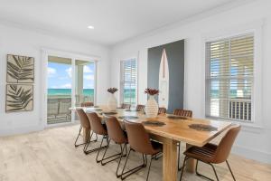 Beach House - Reel Em Inn by Panhandle Getaways